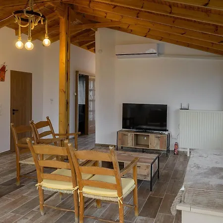 Apartment Aphrodite Near The And The Airport Agios Spyridon (Spata-Artemida)